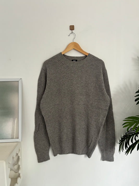 Uniqlo sweater